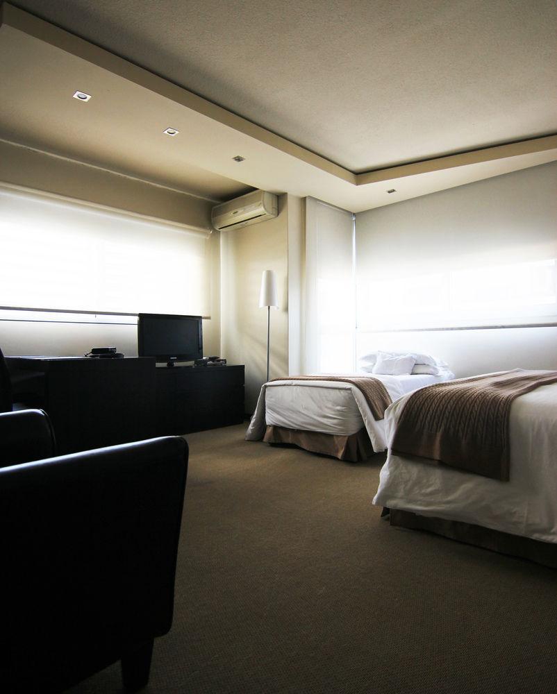 27 Suites Hotel Montevideo Buitenkant foto